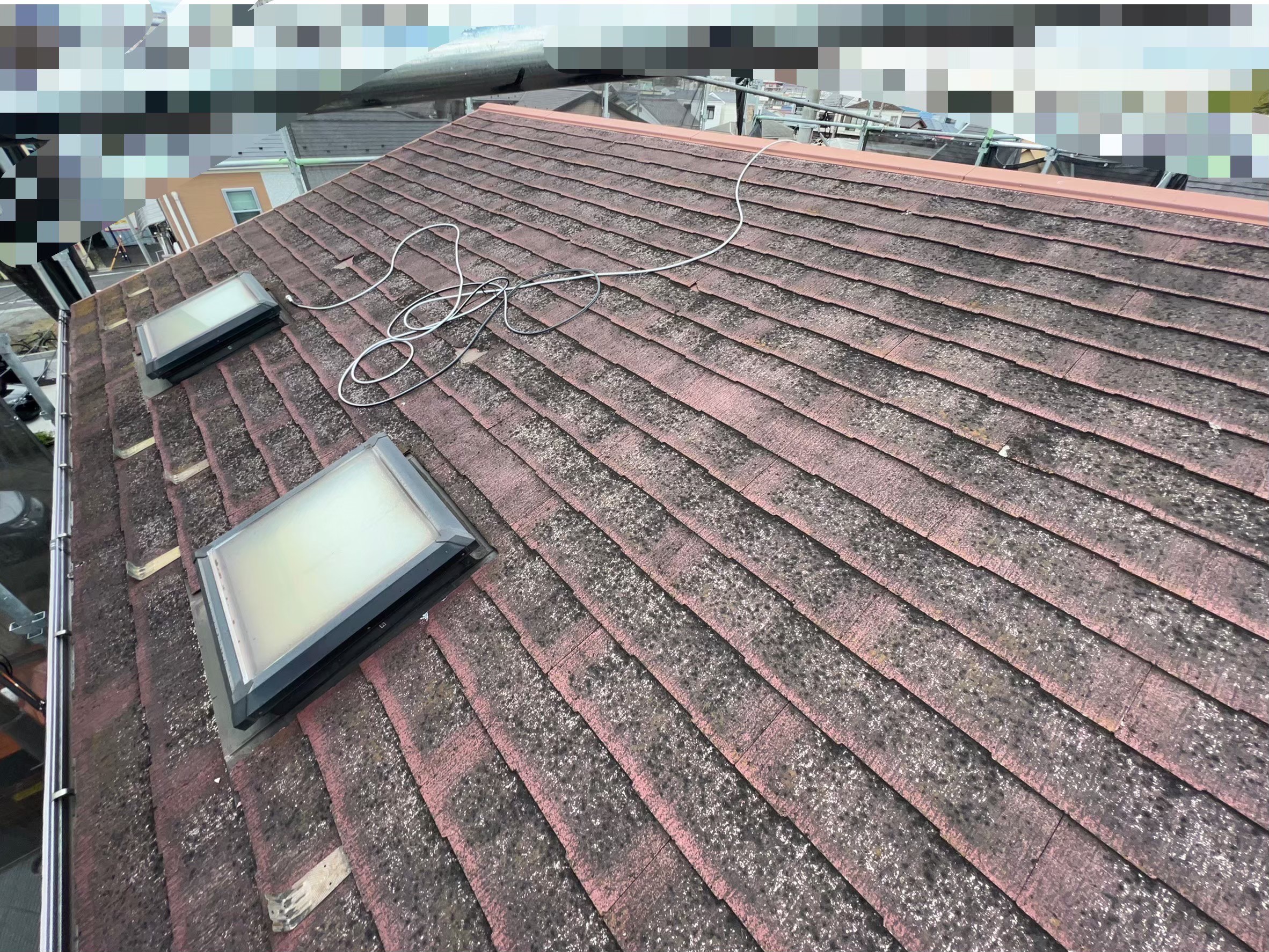 横浜市港南区にて屋根修理〈エコグラーニへのカバー工法〉 施工前